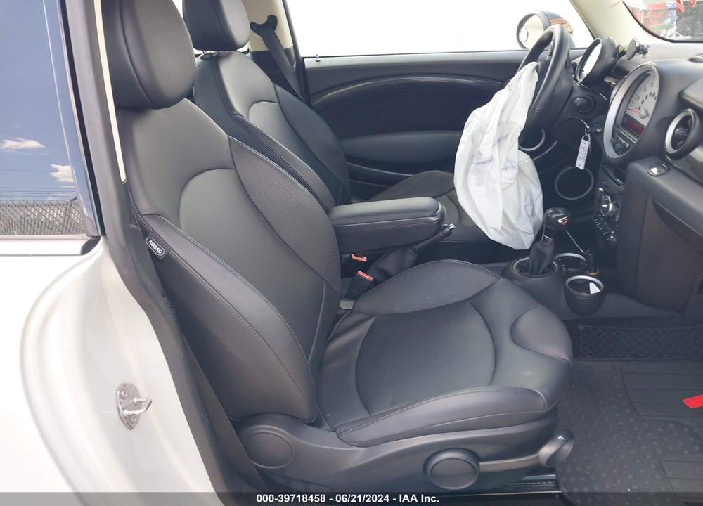 2012 MINI COOPER S VIN: WMWSV3C57CT385334