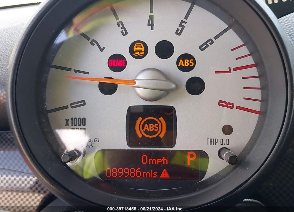 2012 MINI COOPER S VIN: WMWSV3C57CT385334
