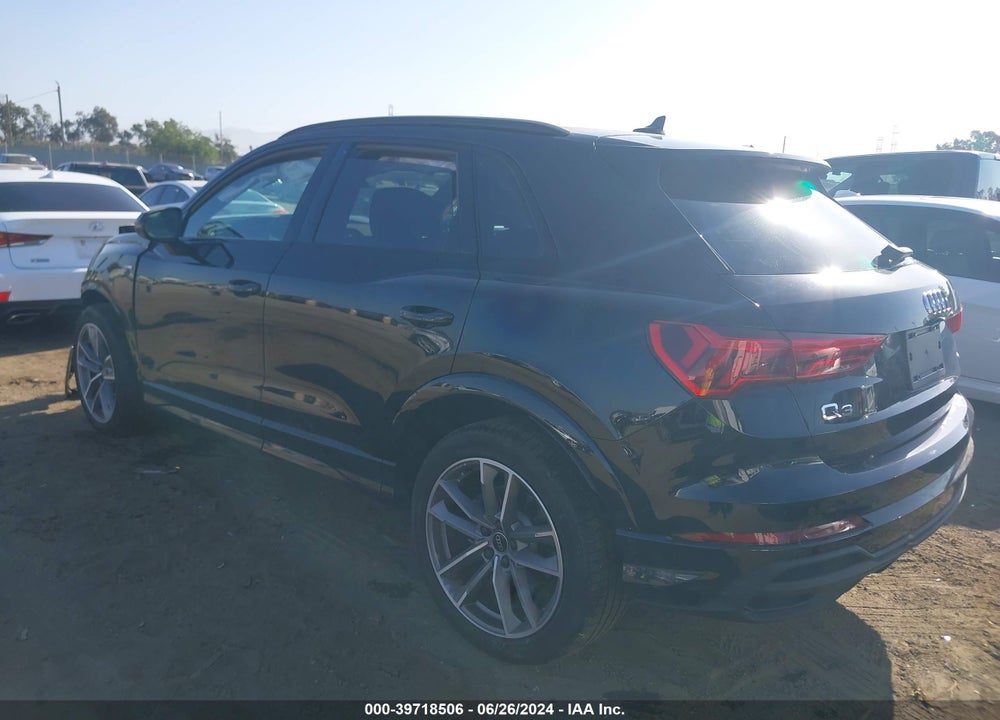 2024 AUDI Q3 VIN: WA1DECF32R1063740