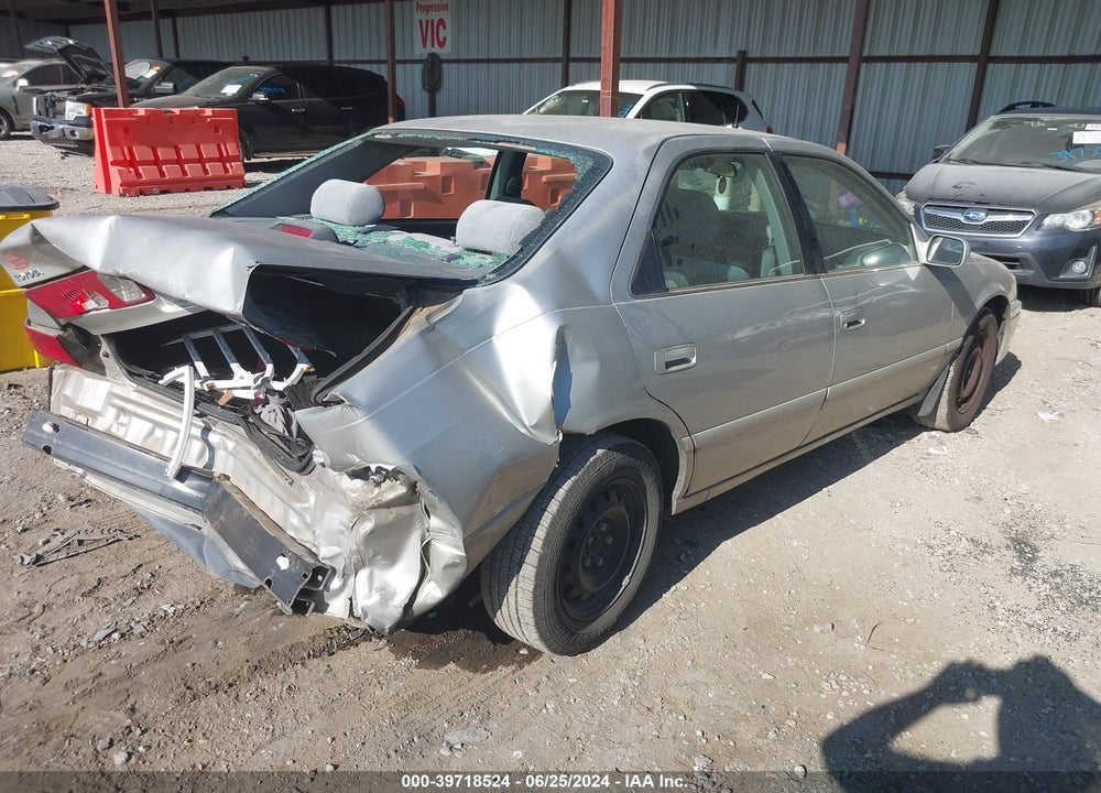 2001 TOYOTA CAMRY LE VIN: 4T1BG22K01U041703
