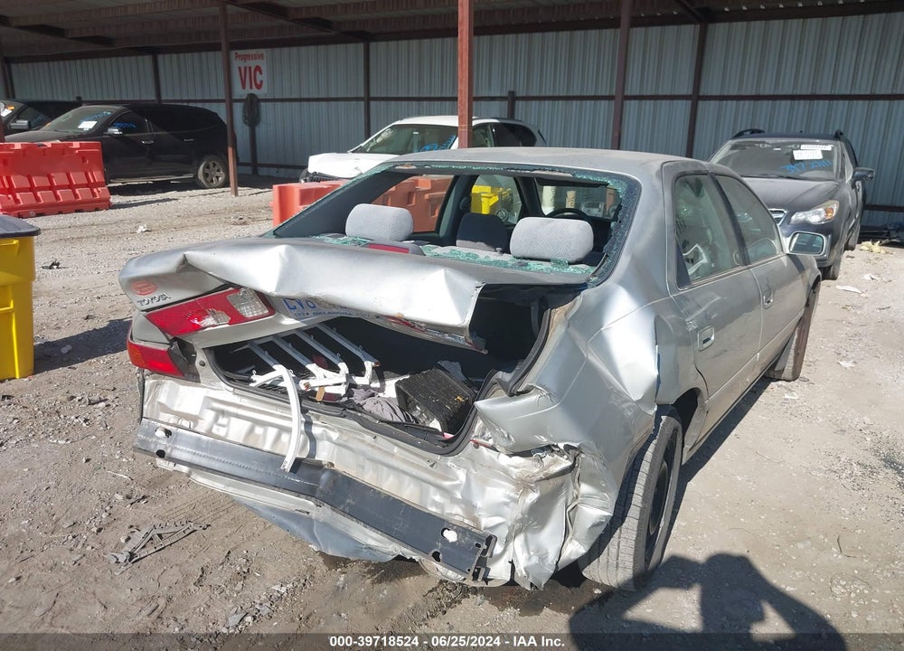 2001 TOYOTA CAMRY LE VIN: 4T1BG22K01U041703