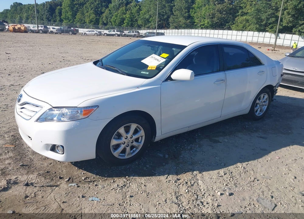 2011 TOYOTA CAMRY LE VIN: 4T1BF3EK1BU689380