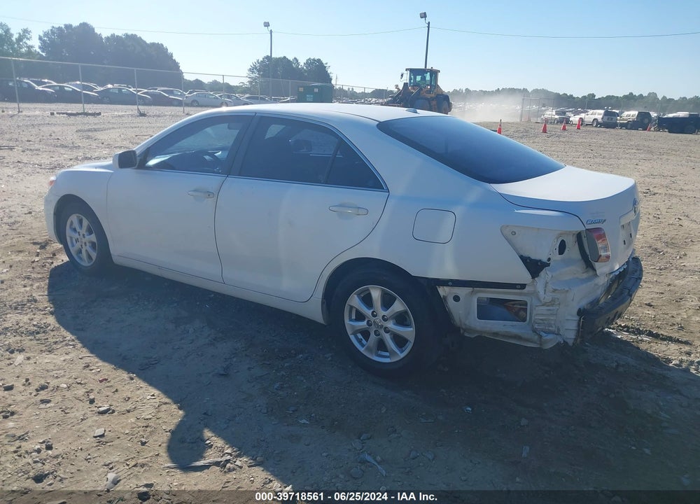 2011 TOYOTA CAMRY LE VIN: 4T1BF3EK1BU689380