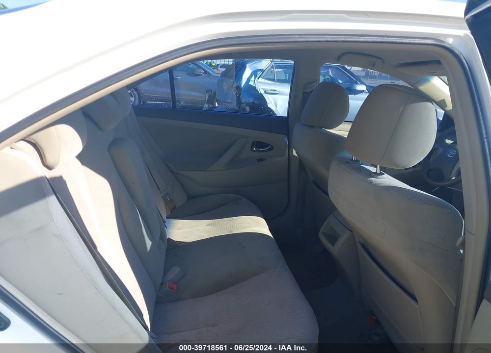 2011 TOYOTA CAMRY LE VIN: 4T1BF3EK1BU689380