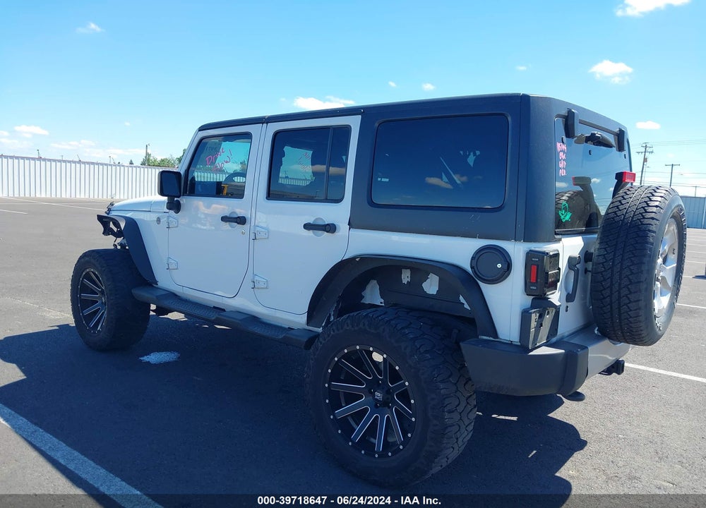 2013 JEEP WRANGLER UNLIMITED SAHARA VIN: 1C4BJWEG5DL561409
