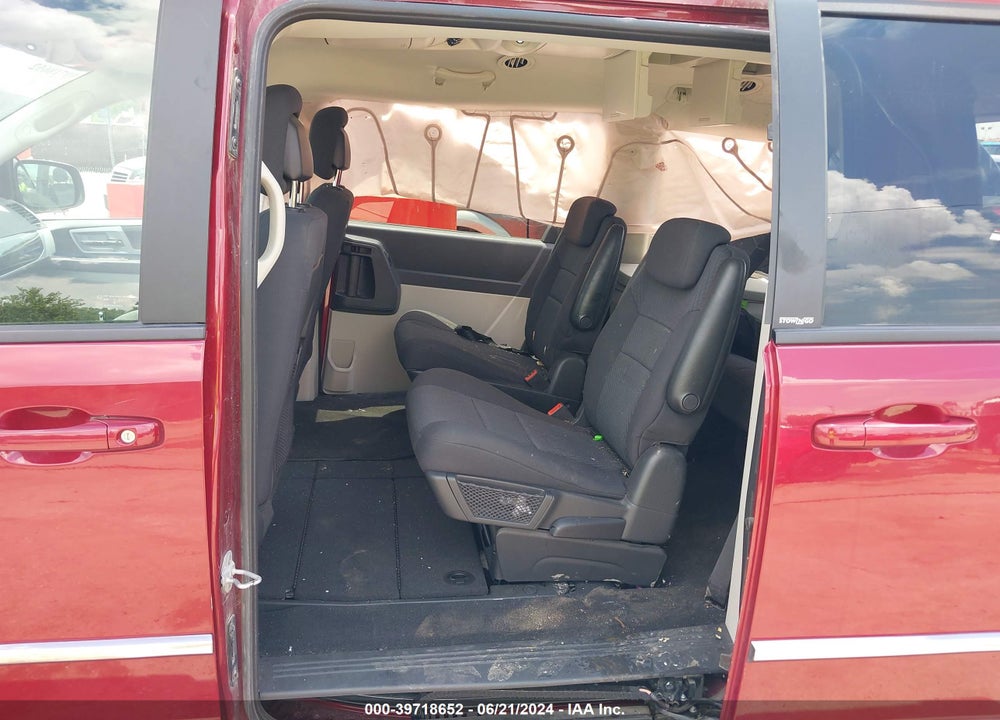 2010 DODGE GRAND CARAVAN CREW VIN: 2D4RN6DXXAR462725