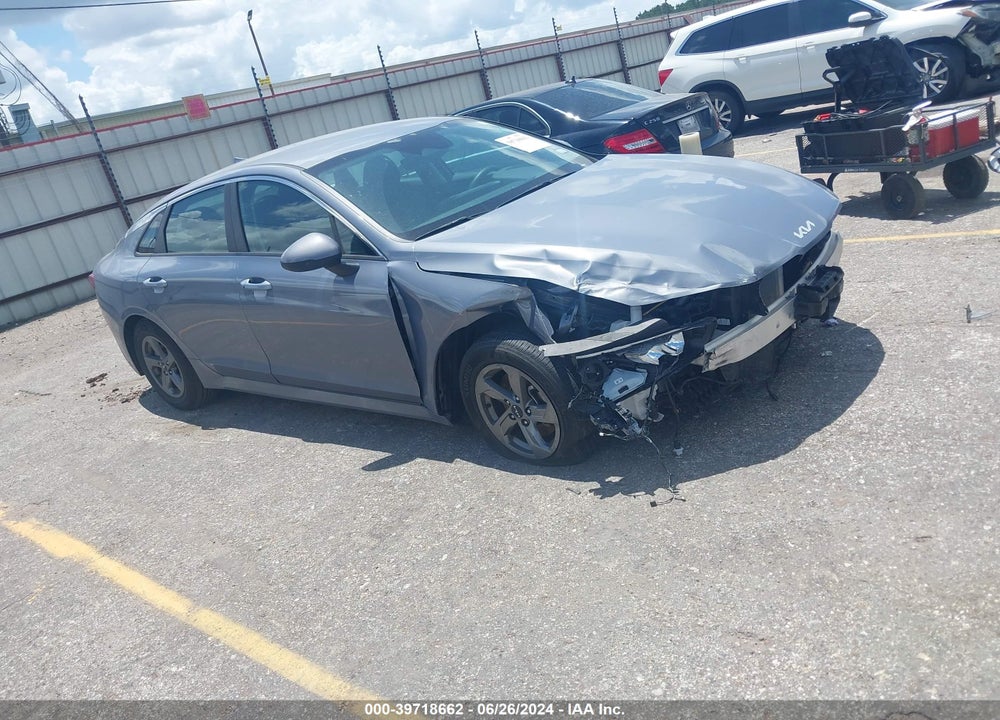 2022 KIA K5 LXS VIN: 5XXG14J26NG132091