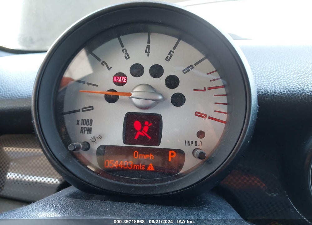 2012 MINI COOPER S VIN: WMWSV3C58CTY19129