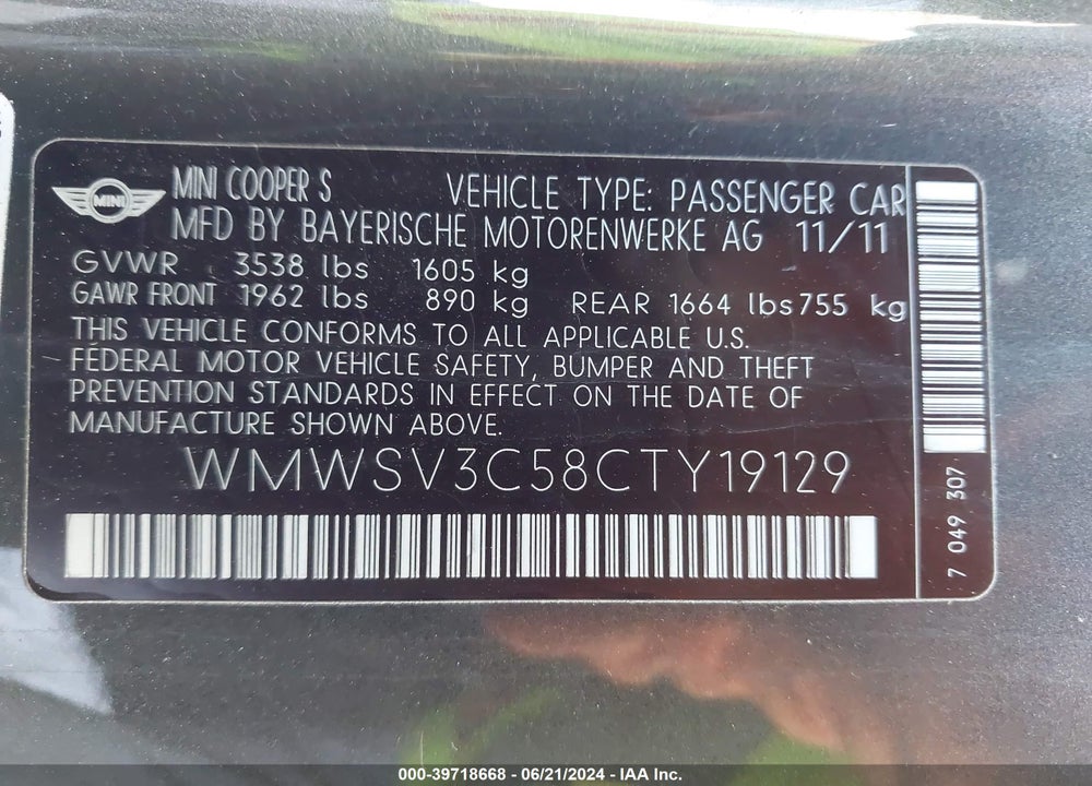 2012 MINI COOPER S VIN: WMWSV3C58CTY19129