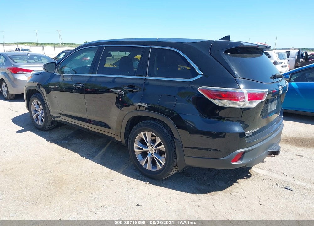2015 TOYOTA HIGHLANDER XLE V6 VIN: 5TDJKRFH5FS092809
