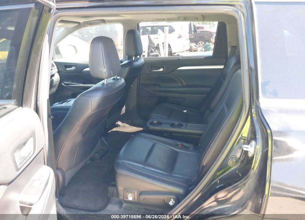 2015 TOYOTA HIGHLANDER XLE V6 VIN: 5TDJKRFH5FS092809