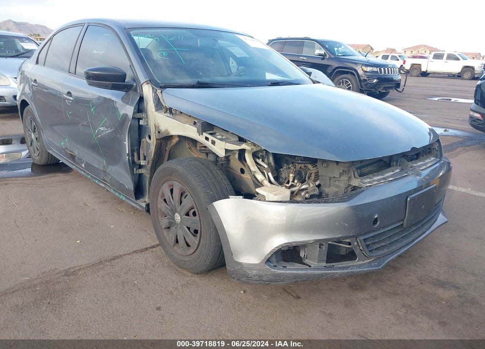 2011 VOLKSWAGEN JETTA 2.0L S VIN: 3VW2K7AJ5BM097597
