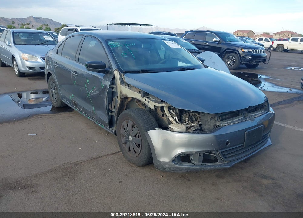 2011 VOLKSWAGEN JETTA 2.0L S VIN: 3VW2K7AJ5BM097597