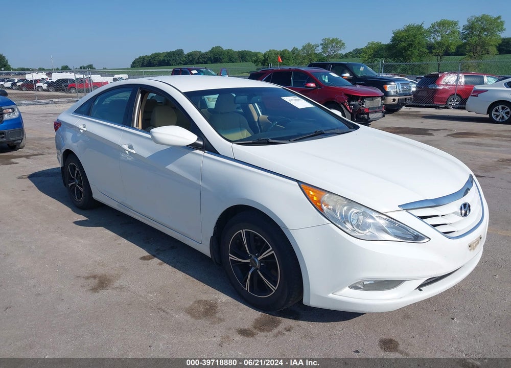 2013 HYUNDAI SONATA GLS VIN: 5NPEB4AC1DH520412
