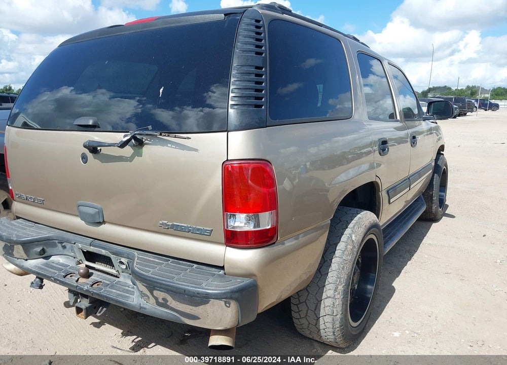 2005 CHEVROLET TAHOE LS VIN: 1GNEC13V75R243860
