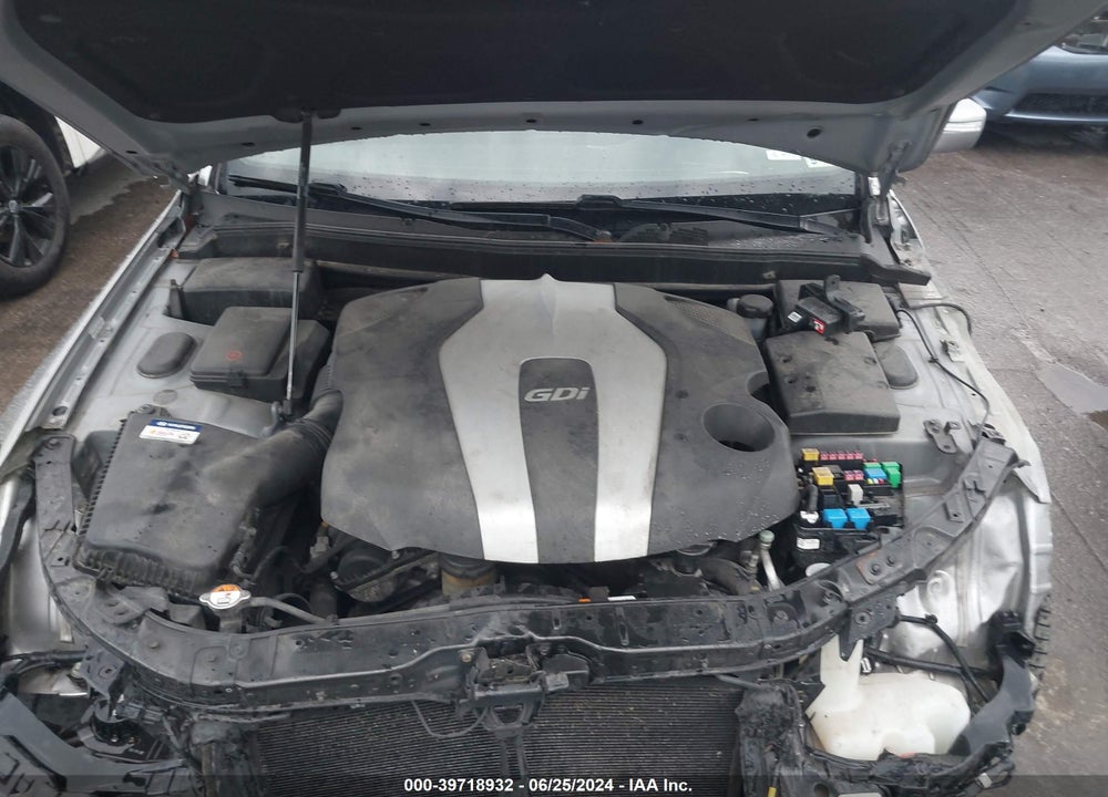 2013 HYUNDAI GENESIS 3.8 VIN: KMHGC4DD7DU246354
