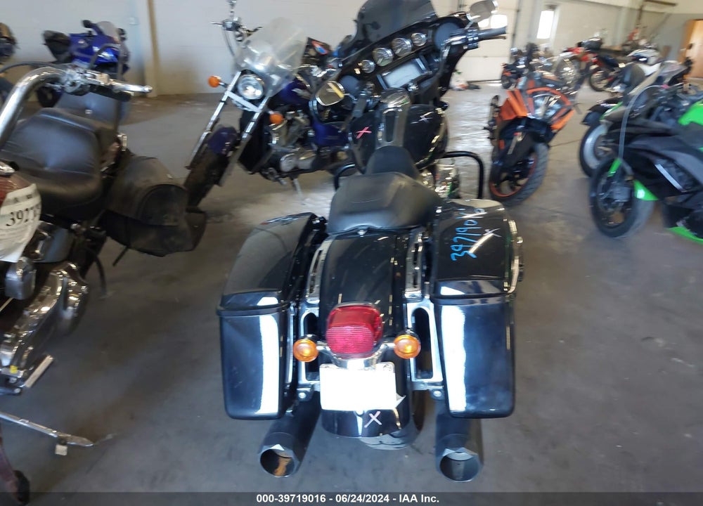 2019 HARLEY-DAVIDSON FLHT VIN: 1HD1FVC25KB666323