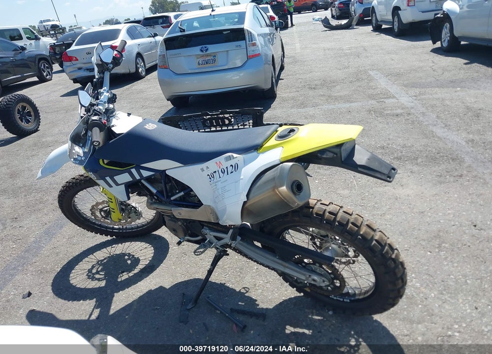 2023 HUSQVARNA 701 ENDURO VIN: VBKUEV402PM743741