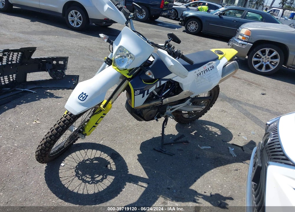 2023 HUSQVARNA 701 ENDURO VIN: VBKUEV402PM743741