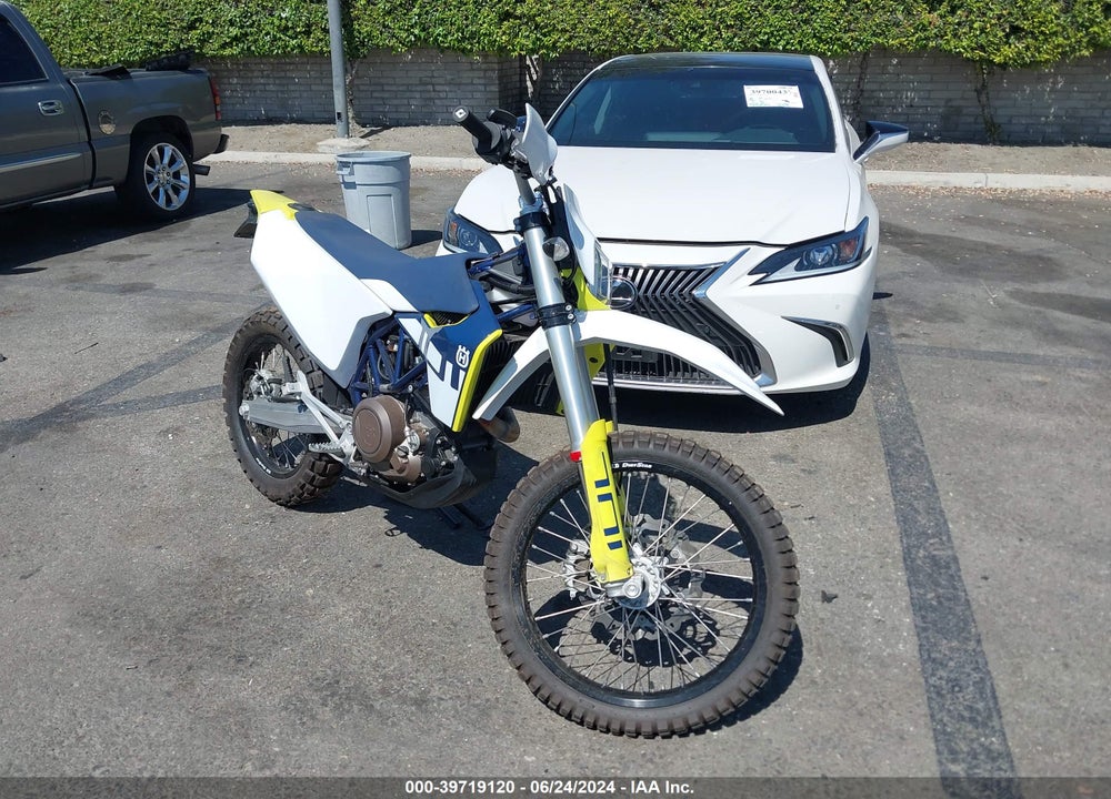 2023 HUSQVARNA 701 ENDURO VIN: VBKUEV402PM743741