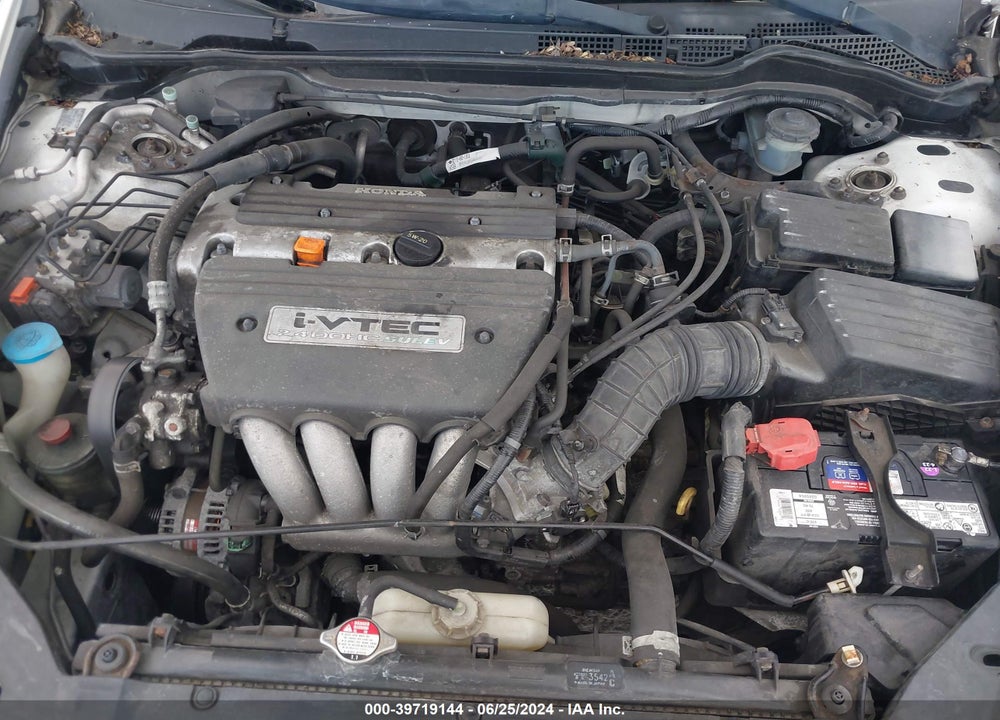 2004 HONDA ACCORD 2.4 LX VIN: JHMCM56374C025724