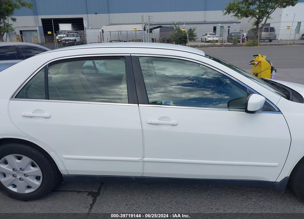2004 HONDA ACCORD 2.4 LX VIN: JHMCM56374C025724