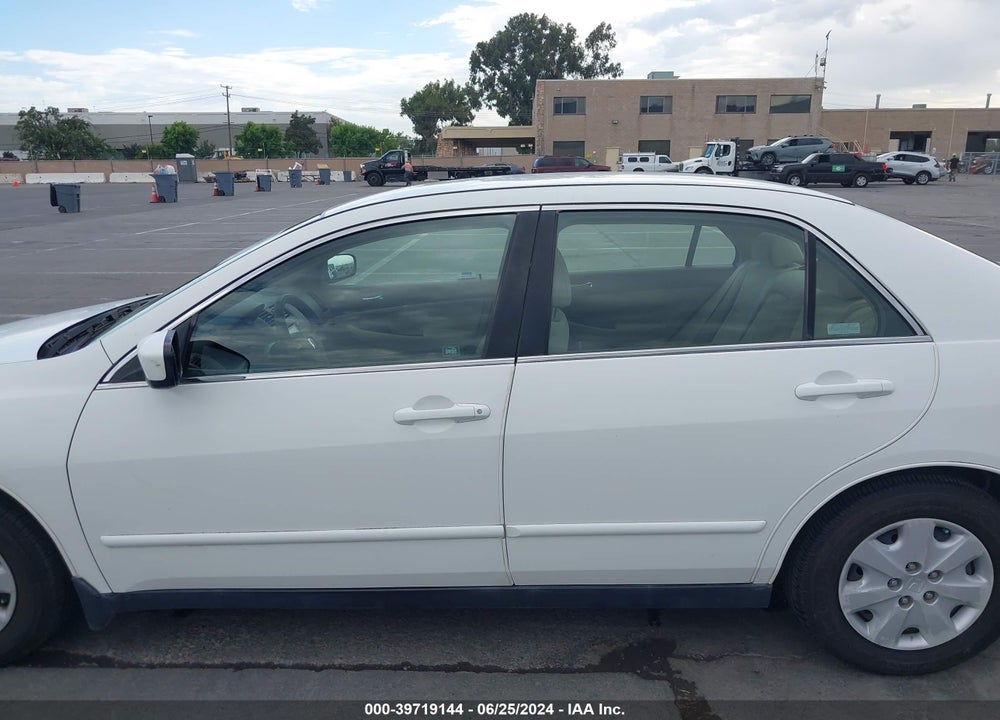 2004 HONDA ACCORD 2.4 LX VIN: JHMCM56374C025724