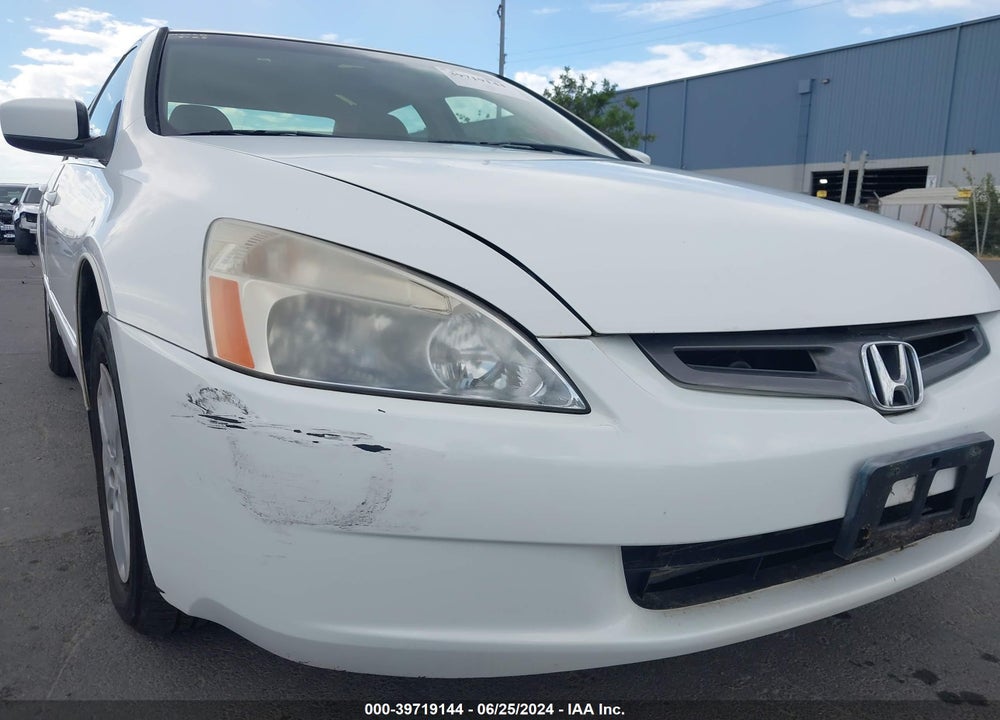 2004 HONDA ACCORD 2.4 LX VIN: JHMCM56374C025724