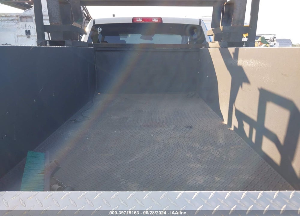 2017 RAM 2500 TRADESMAN 4X2 8' BOX VIN: 3C7WR4HJ0HG789250