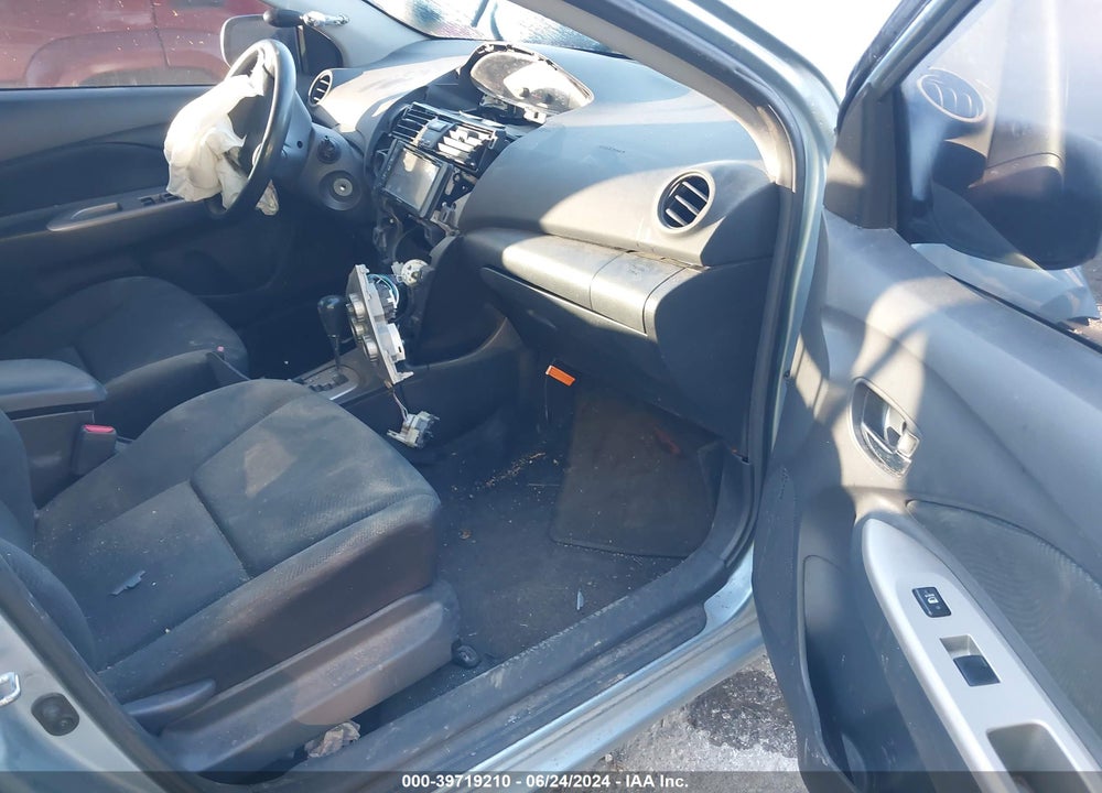 2009 TOYOTA YARIS VIN: JTDBT903091310882