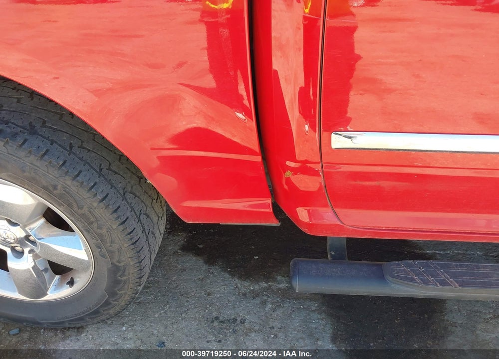2017 RAM 1500 VIN: 3C6RR7LT8HG511837