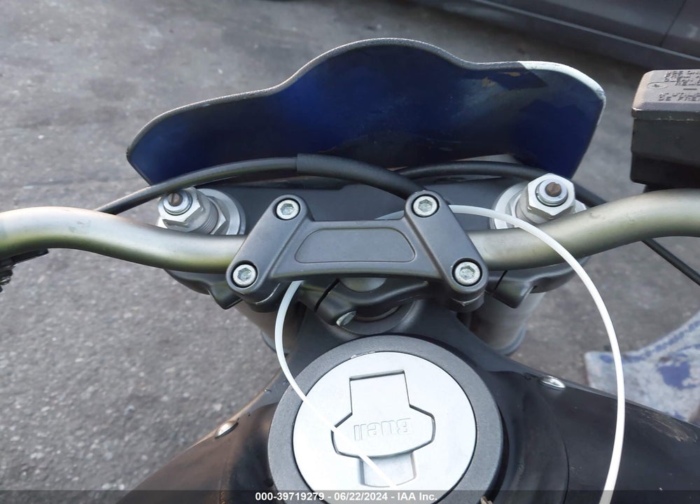 2005 BUELL XB12SCG VIN: 4MZWX59J453000065