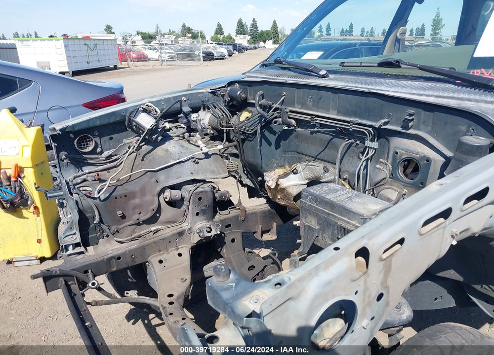 1998 TOYOTA 4RUNNER SR5 V6 LIMITED VIN: JT3GN87R7W0078775