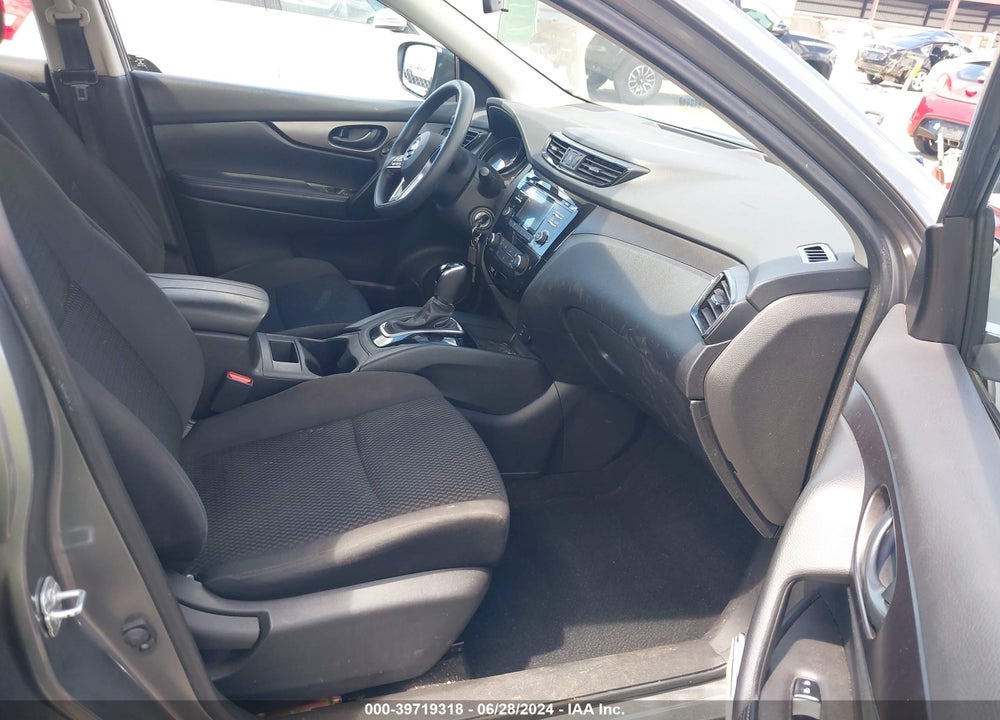 2018 NISSAN ROGUE SPORT S VIN: JN1BJ1CPXJW105022