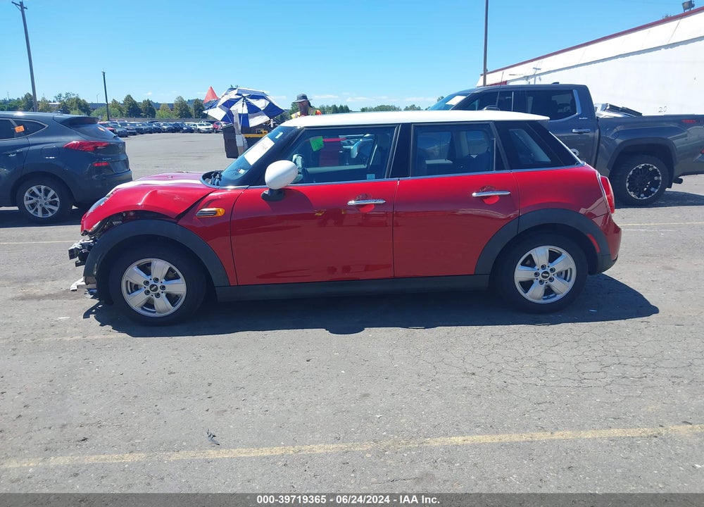 2015 MINI HARDTOP COOPER VIN: WMWXS5C51FT828897