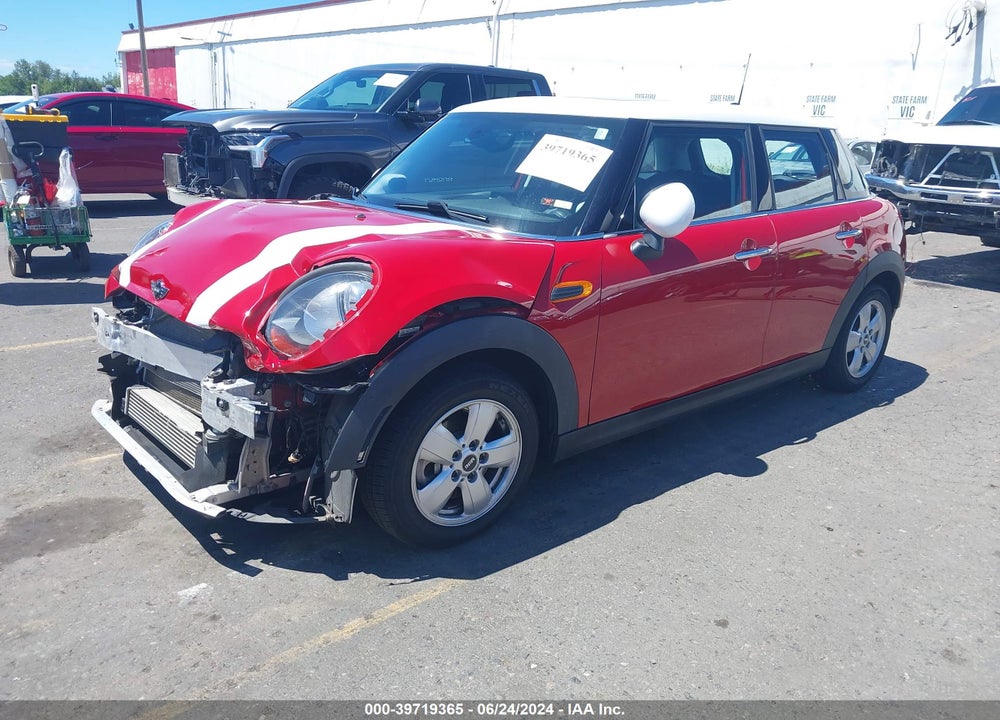 2015 MINI HARDTOP COOPER VIN: WMWXS5C51FT828897