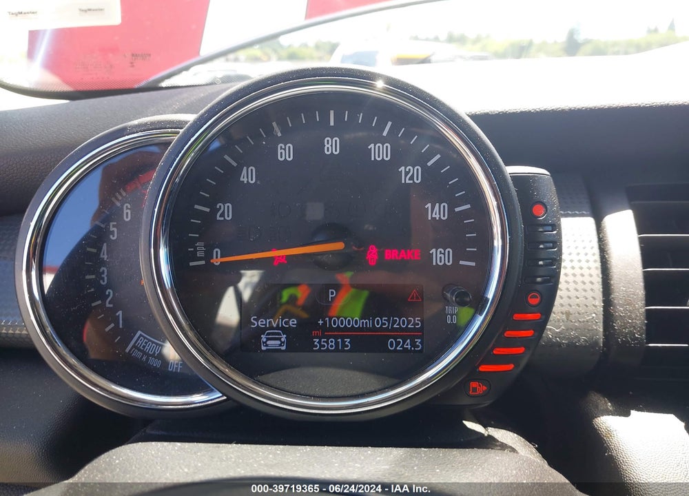 2015 MINI HARDTOP COOPER VIN: WMWXS5C51FT828897