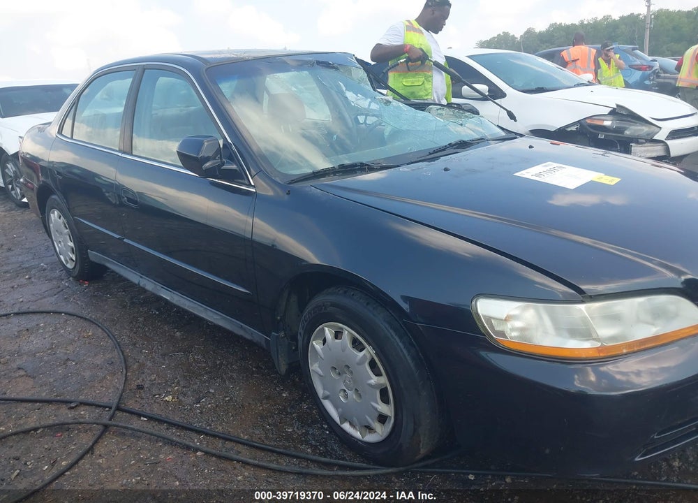 2002 HONDA ACCORD 2.3 LX VIN: 1HGCG55412A162591