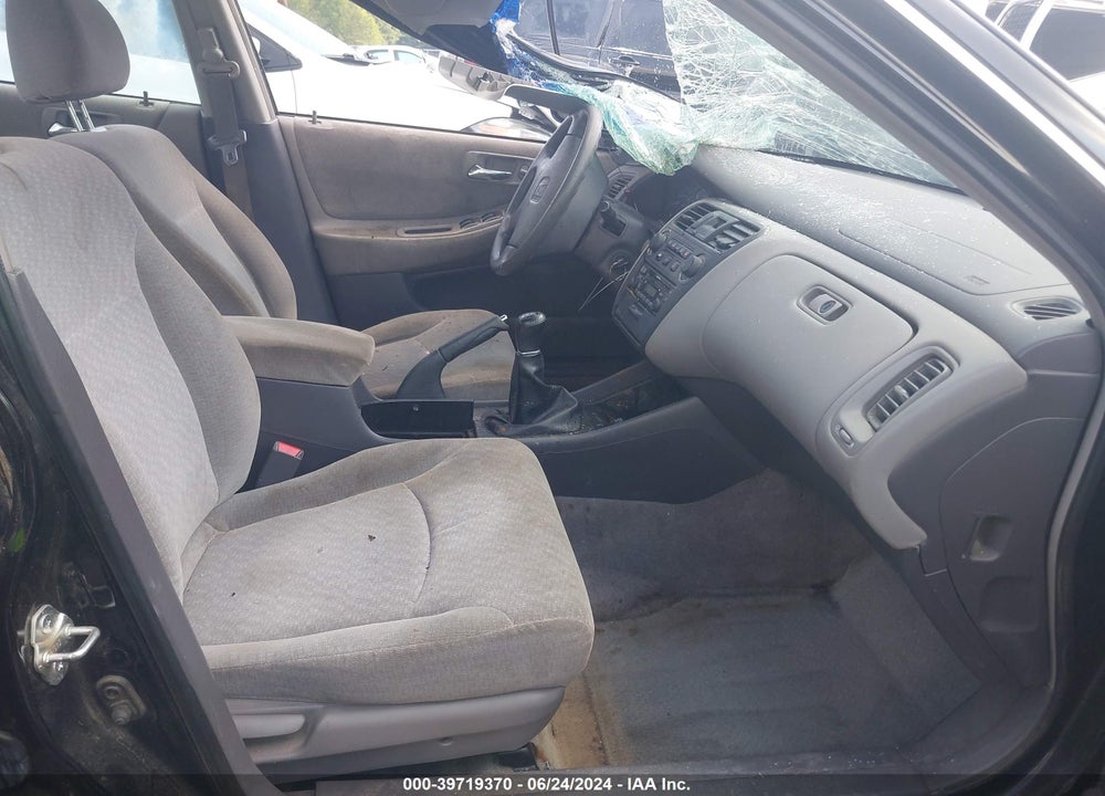 2002 HONDA ACCORD 2.3 LX VIN: 1HGCG55412A162591
