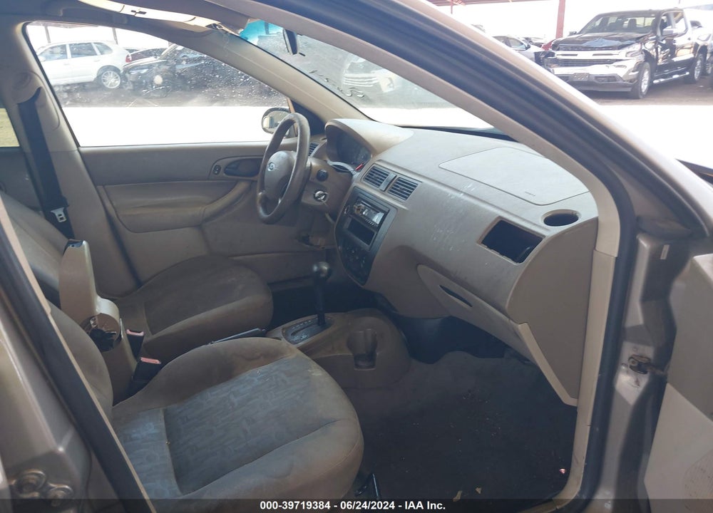 2005 FORD FOCUS ZX4 VIN: 1FAFP34N95W309649