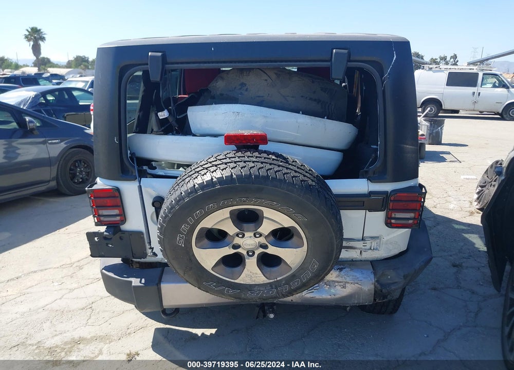 2018 JEEP WRANGLER JK UNLIMITED SAHARA 4X4 VIN: 1C4HJWEG8JL938515