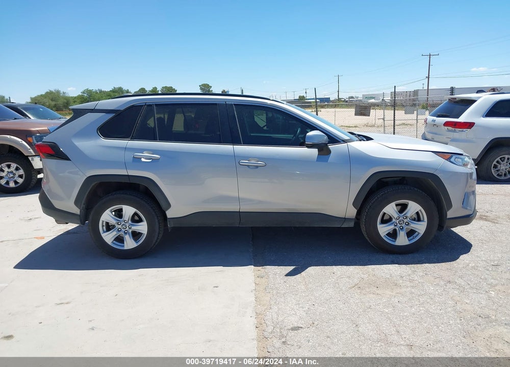 2019 TOYOTA RAV4 XLE VIN: 2T3P1RFV2KW048228