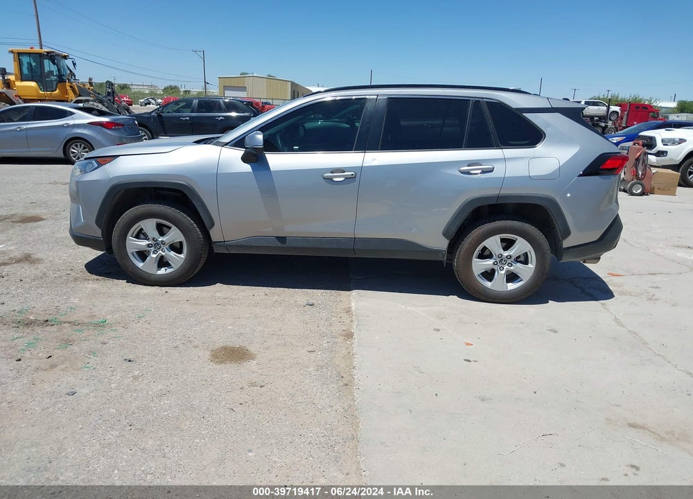 2019 TOYOTA RAV4 XLE VIN: 2T3P1RFV2KW048228
