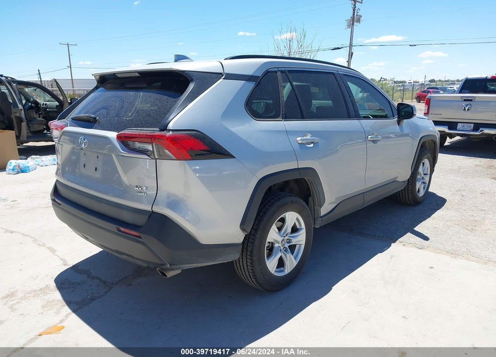 2019 TOYOTA RAV4 XLE VIN: 2T3P1RFV2KW048228