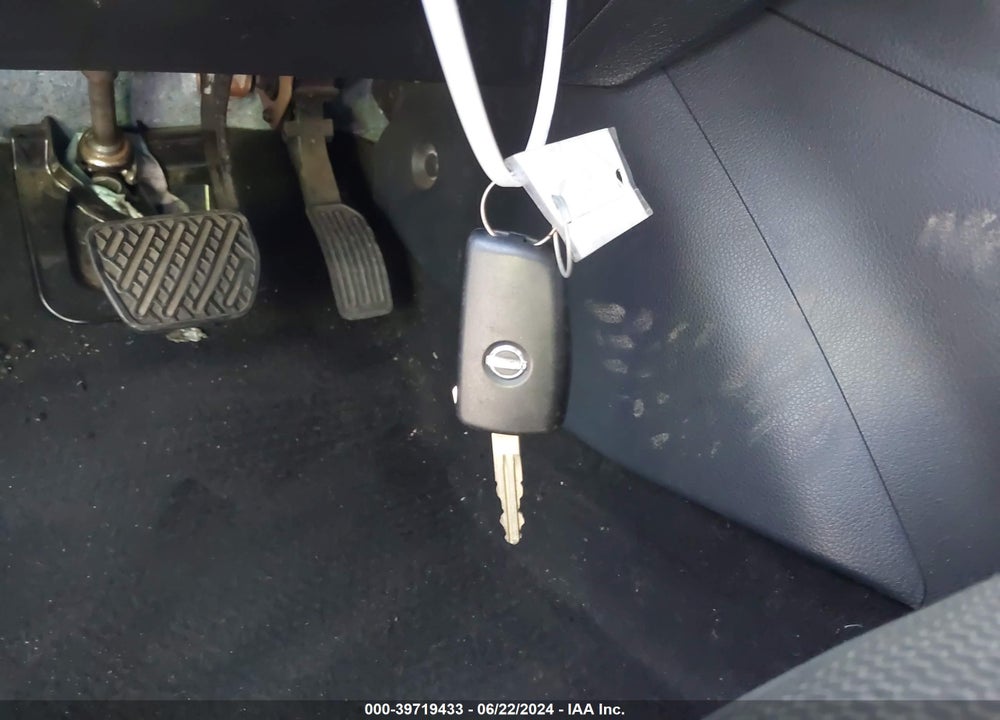 2015 NISSAN SENTRA S VIN: 3N1AB7AP0FY284556
