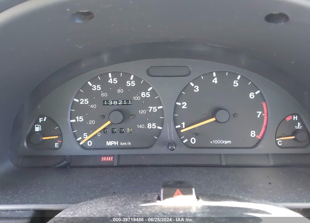 1998 CHEVROLET TRACKER VIN: 2CNBJ1360W6921786