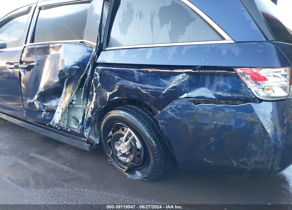 2015 HONDA ODYSSEY LX VIN: 5FNRL5H20FB020826