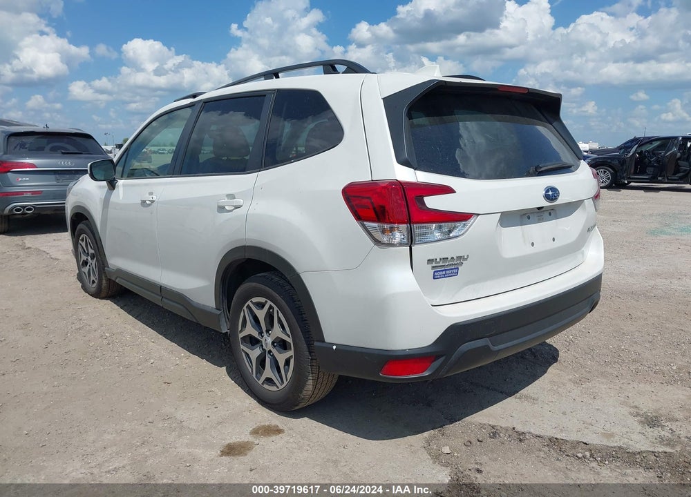 2023 SUBARU FORESTER PREMIUM VIN: JF2SKADC3PH449411