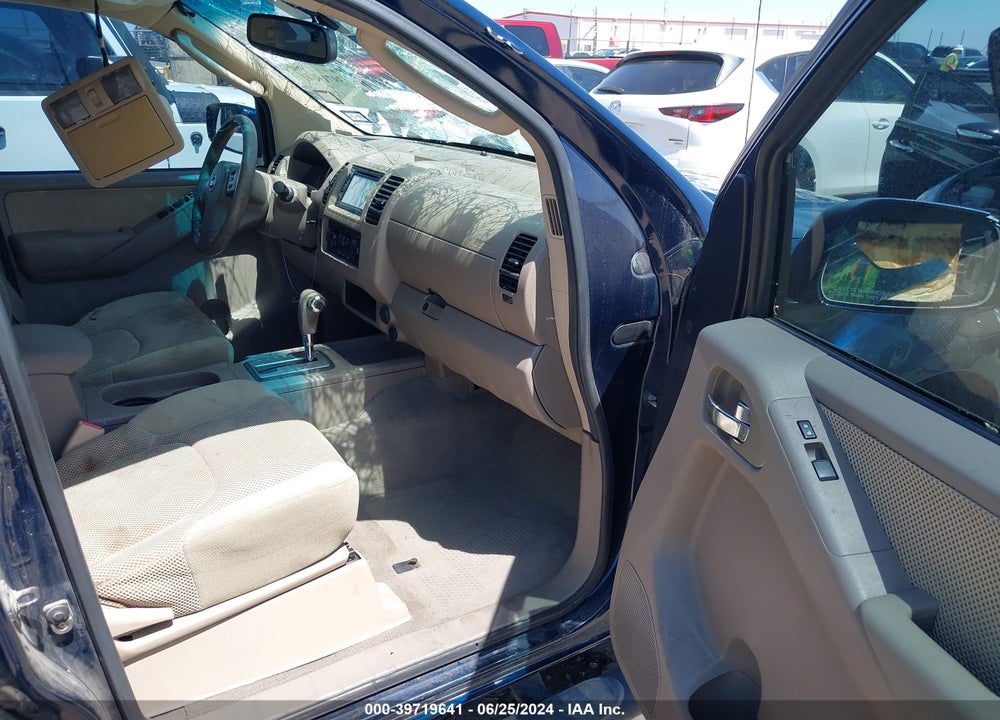 2008 NISSAN FRONTIER LE VIN: 1N6AD07UX8C442356