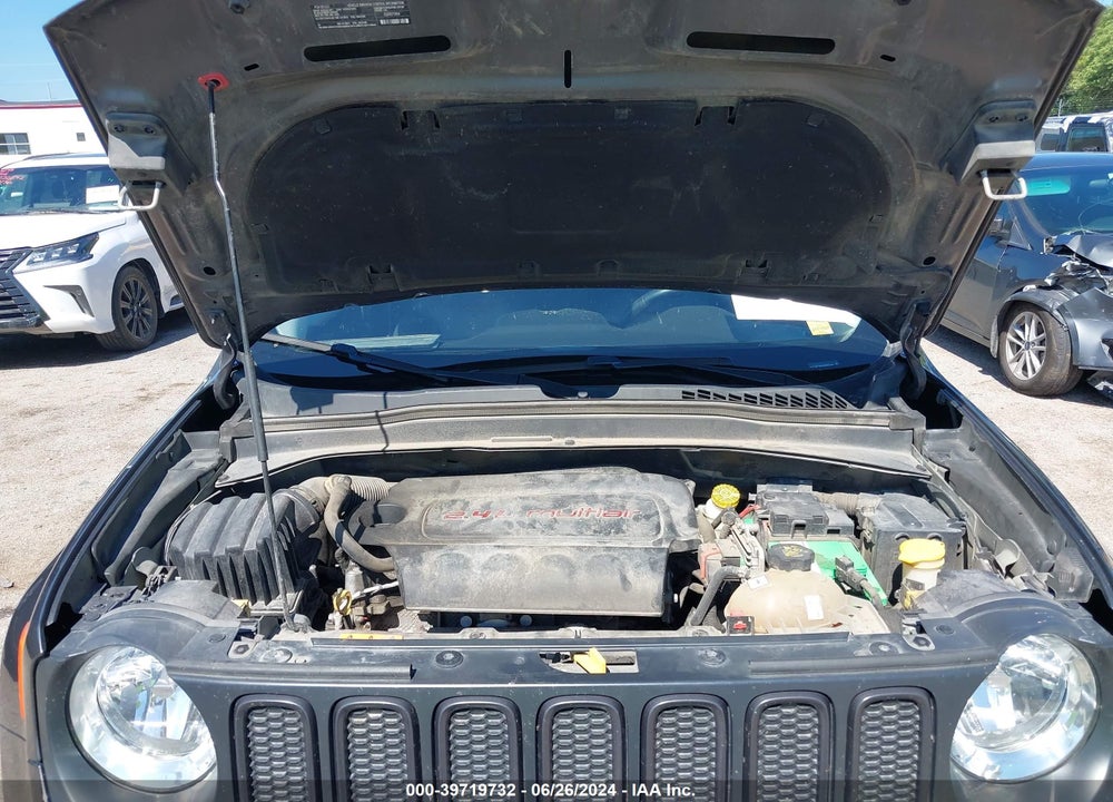 2017 JEEP RENEGADE TRAILHAWK 4X4 VIN: ZACCJBCB5HPE68458